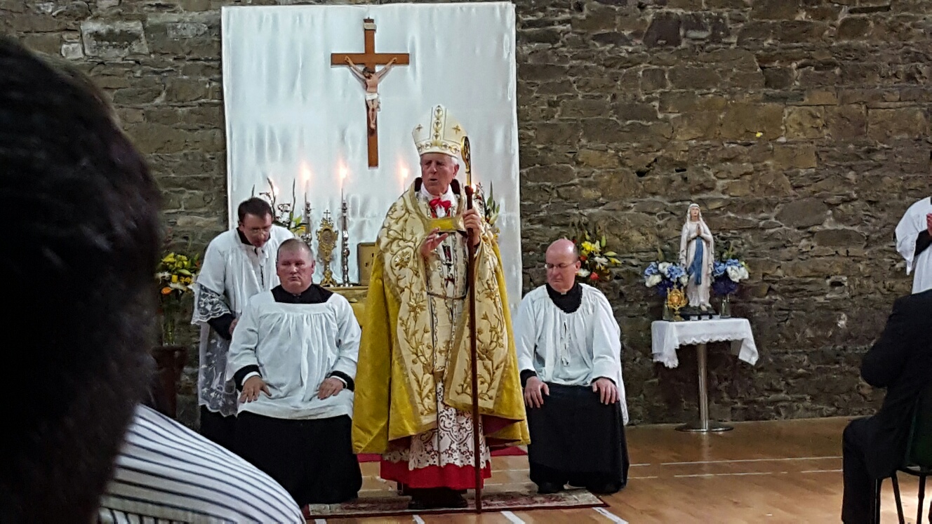 Bishop Williamson preaching the Confirmation sermon.